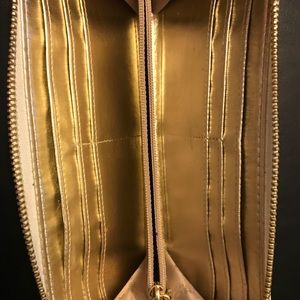 Micheal Kors Wallet